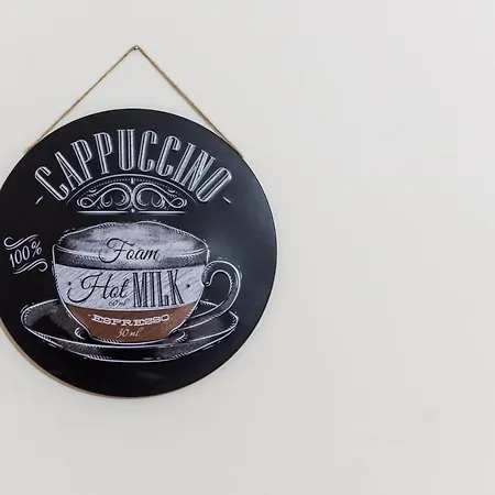 アパート Euro Carissa Flat 101 ラルナカ