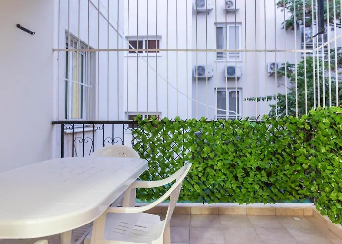 Euro Carissa Flat 101 ラルナカ